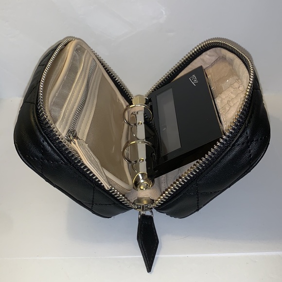 Trish Small Power Of Makeup Planner Trish McEvoy - Picture 2 of 13